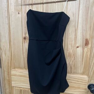 Windsor Classic Black Strapless Dress
